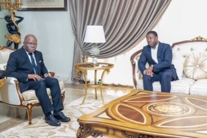 Le président Faure Gnassingbé reçoit des émissaires du président Patrice Talon